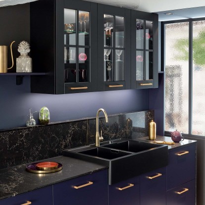 découvrez les prix de rénovation de cuisine au m² pour planifier votre projet avec un budget précis. conseils et estimations détaillées pour tous types de cuisines.