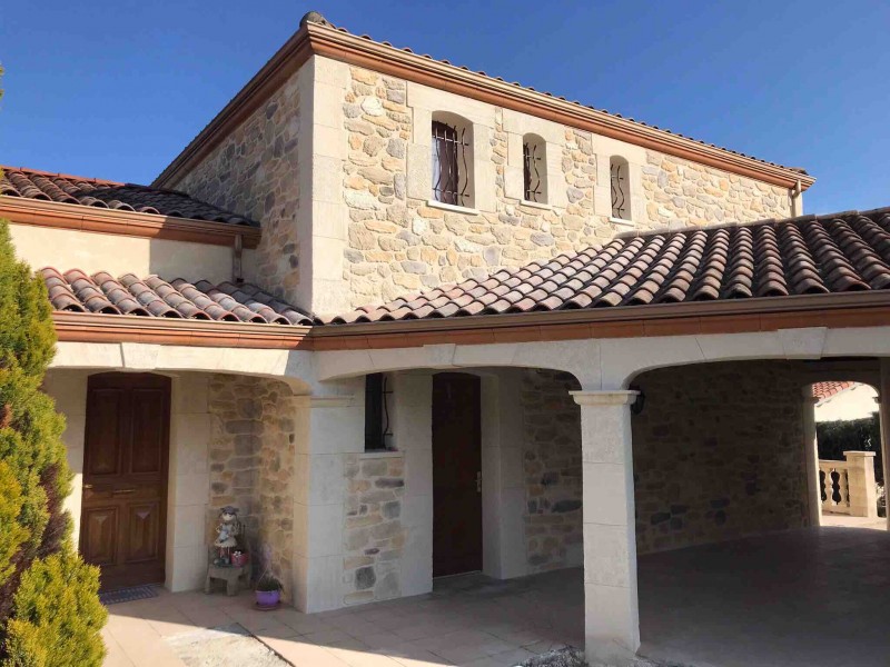 découvrez les prix de rénovation pour une façade en pierre et obtenez des conseils pour réussir vos travaux tout en maîtrisant votre budget.