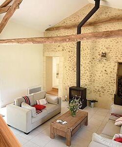 découvrez les prix moyens de rénovation au mètre carré pour un logement ancien et planifiez efficacement votre budget rénovation.