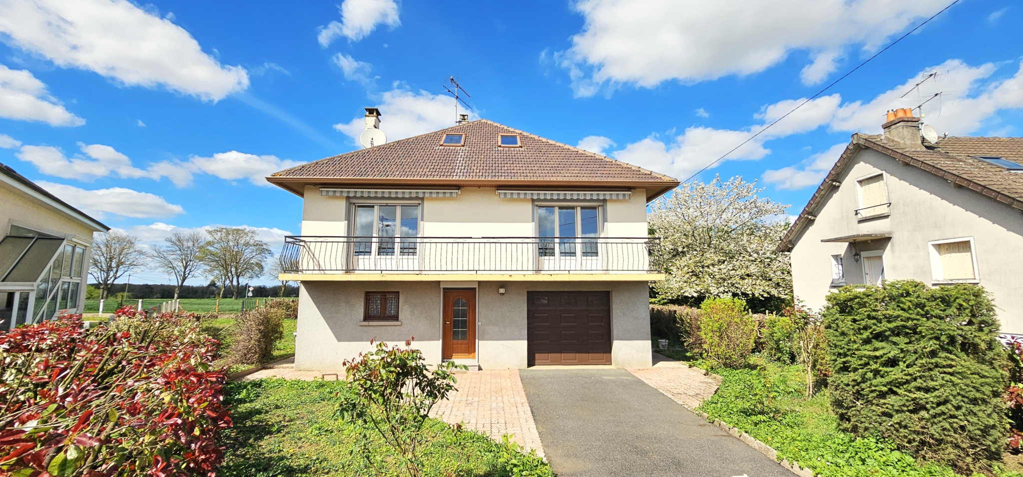 découvrez les prix de rénovation pour une maison construite en 1970. estimations détaillées, conseils et astuces pour moderniser votre habitation tout en maîtrisant votre budget.