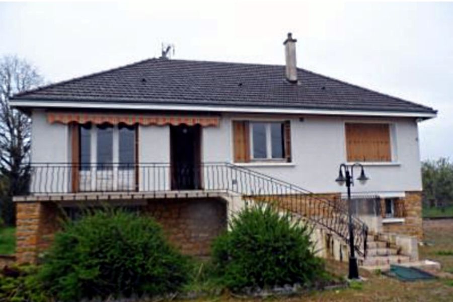 découvrez les tarifs de rénovation pour une maison des années 1970, avec des conseils pour moderniser efficacement tout en optimisant votre budget.