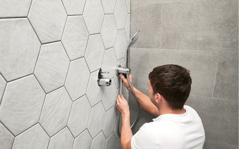 prix renovation salle de bain 5m2 optimiser budget 7 découvrez comment optimiser votre budget pour la rénovation d'une salle de bain de 5m2. conseils pratiques et estimation des prix pour un projet réussi sans mauvaises surprises.