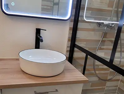 découvrez les prix de rénovation de salle de bain au m² pour estimer votre budget et réaliser vos travaux en toute confiance.