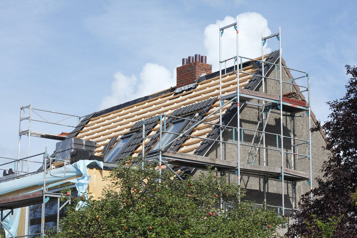 découvrez les prix de rénovation de toiture pour immeuble et obtenez un devis adapté à votre projet. comparez les tarifs des professionnels pour choisir la meilleure solution.