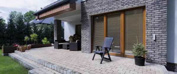 découvrez les prix de la terrasse en béton pour tous les budgets. guide complet sur les coûts selon les matériaux, la surface et la finition.