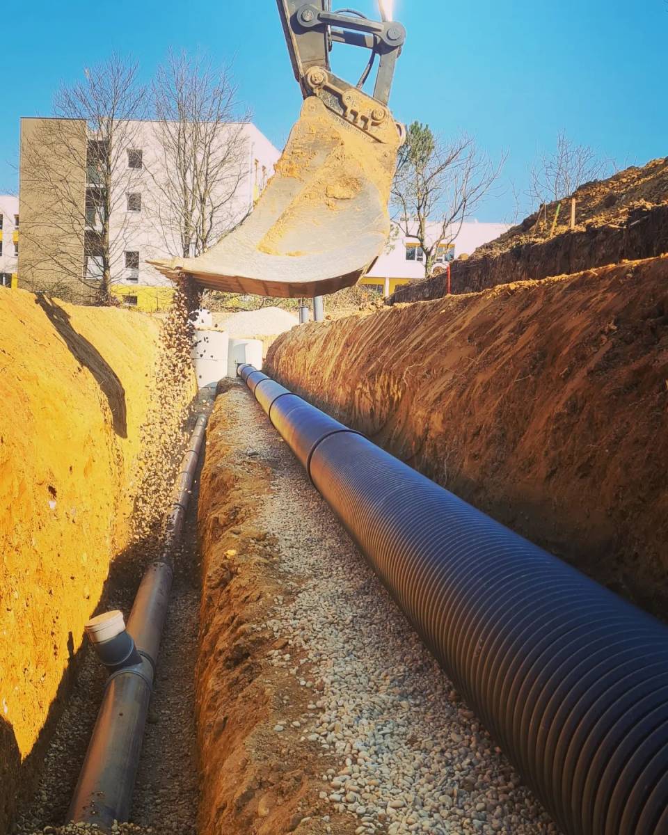 découvrez les prix du terrassement pour un terrain en pente et obtenez une estimation claire pour vos travaux de préparation de terrain.