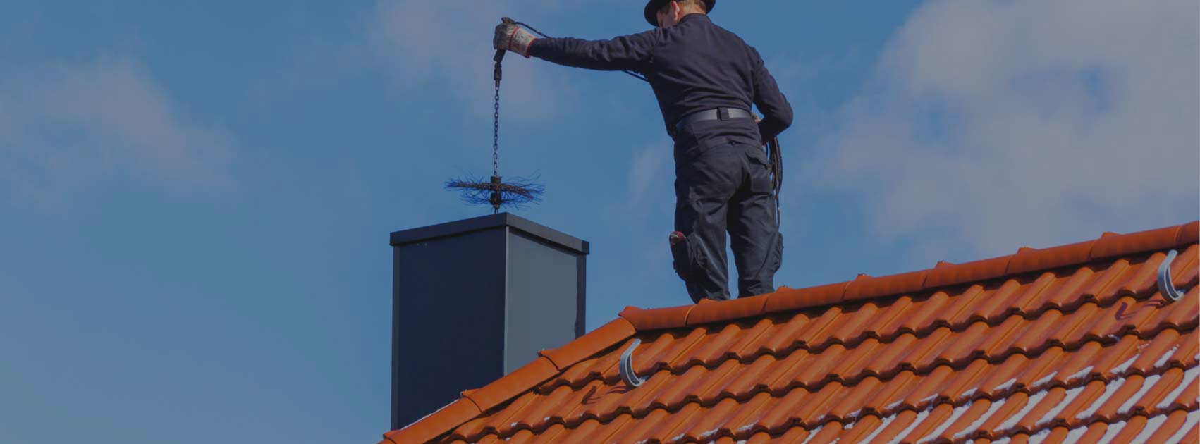 service professionnel de ramonage à manosque par abm. nettoyage et entretien de cheminées, poêles et chaudières pour assurer sécurité et performance.