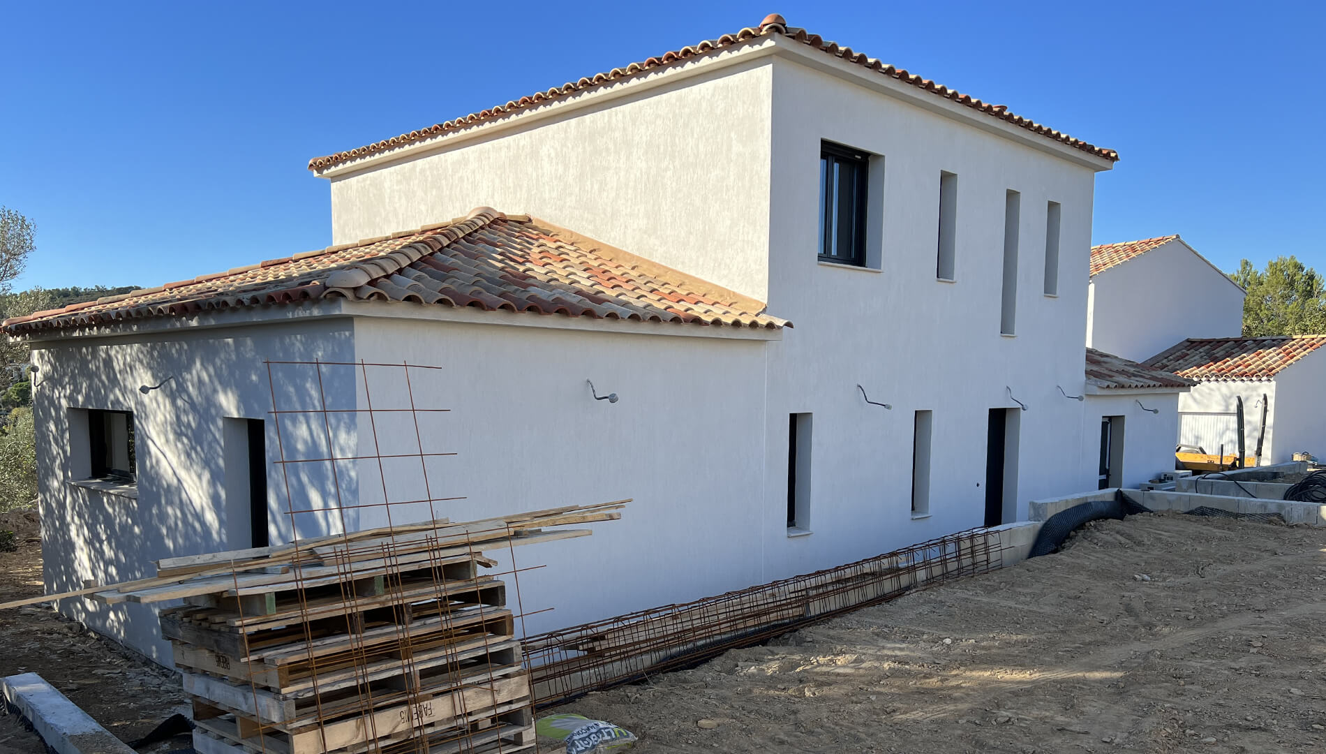 découvrez les prix et conseils pour le ravalement de façade d'un immeuble. estimez le coût des travaux et choisissez les meilleures solutions pour redonner vie à votre bâtiment.