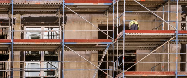 découvrez comment maîtriser le coût de votre ravalement de façade grâce à nos conseils pratiques et astuces pour un budget optimisé.