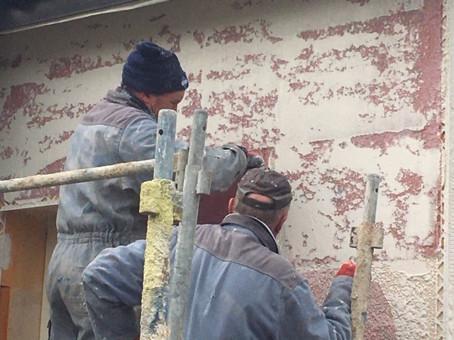 découvrez comment maîtriser le coût de votre ravalement de façade grâce à nos conseils pratiques et astuces pour un budget maîtrisé et un résultat de qualité.