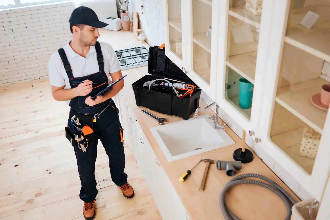 reduire cout plomberie maison découvrez des astuces efficaces pour réduire le coût de la plomberie dans votre maison tout en assurant qualité et durabilité.