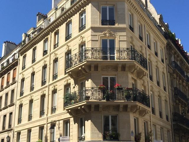 découvrez comment réduire le coût de votre ravalement à paris avec nos conseils et solutions économiques adaptées à tous les budgets.