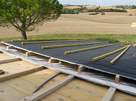 découvrez nos solutions efficaces pour refaire l'isolation phonique de votre habitation et profitez d'un intérieur calme et paisible.