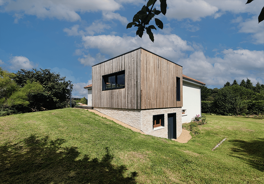 découvrez notre service de rehaussement de toit en bois pour optimiser l'espace et améliorer l'esthétique de votre maison avec des matériaux durables et de qualité.