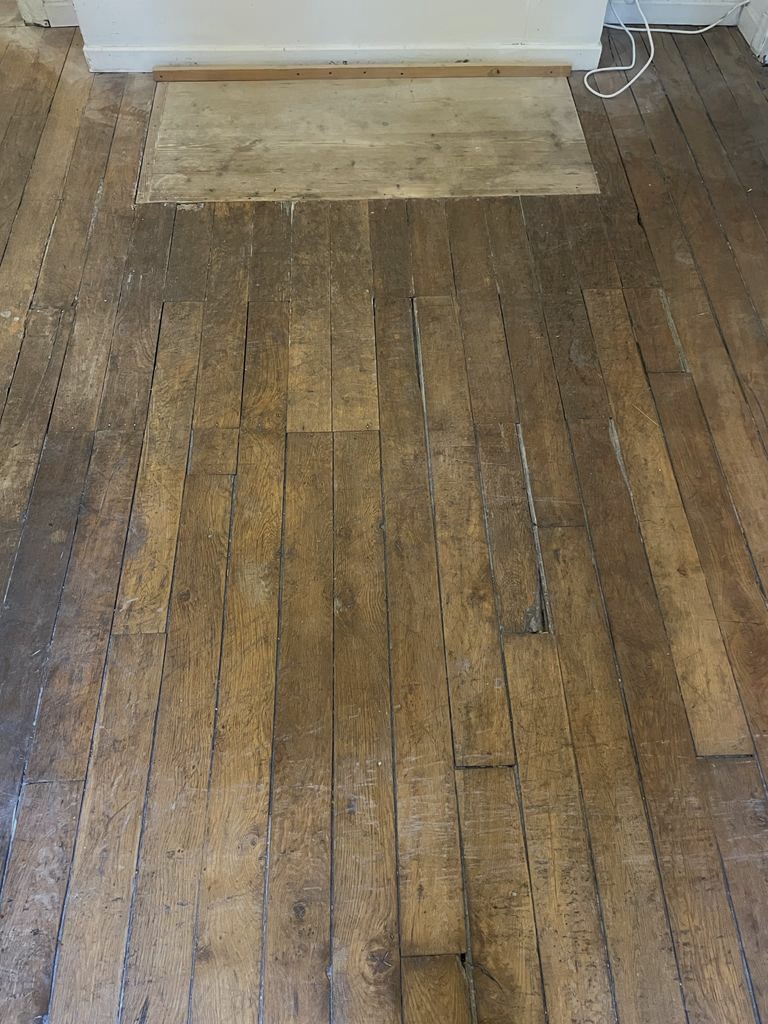 services professionnels de rénovation de parquet à paris : remise à neuf, ponçage, vitrification et entretien pour sublimer vos sols en bois.