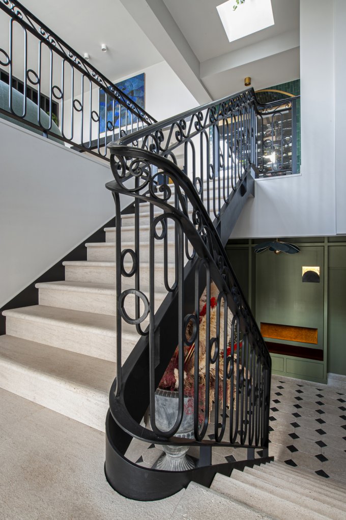 découvrez nos solutions de rénovation de cages d’escalier pour transformer et moderniser vos espaces avec style et sécurité.