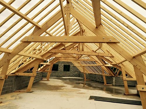 expert en rénovation de charpente et isolation de combles pour pavillon 3ème, proche du marais. améliorez le confort et la performance énergétique de votre maison.