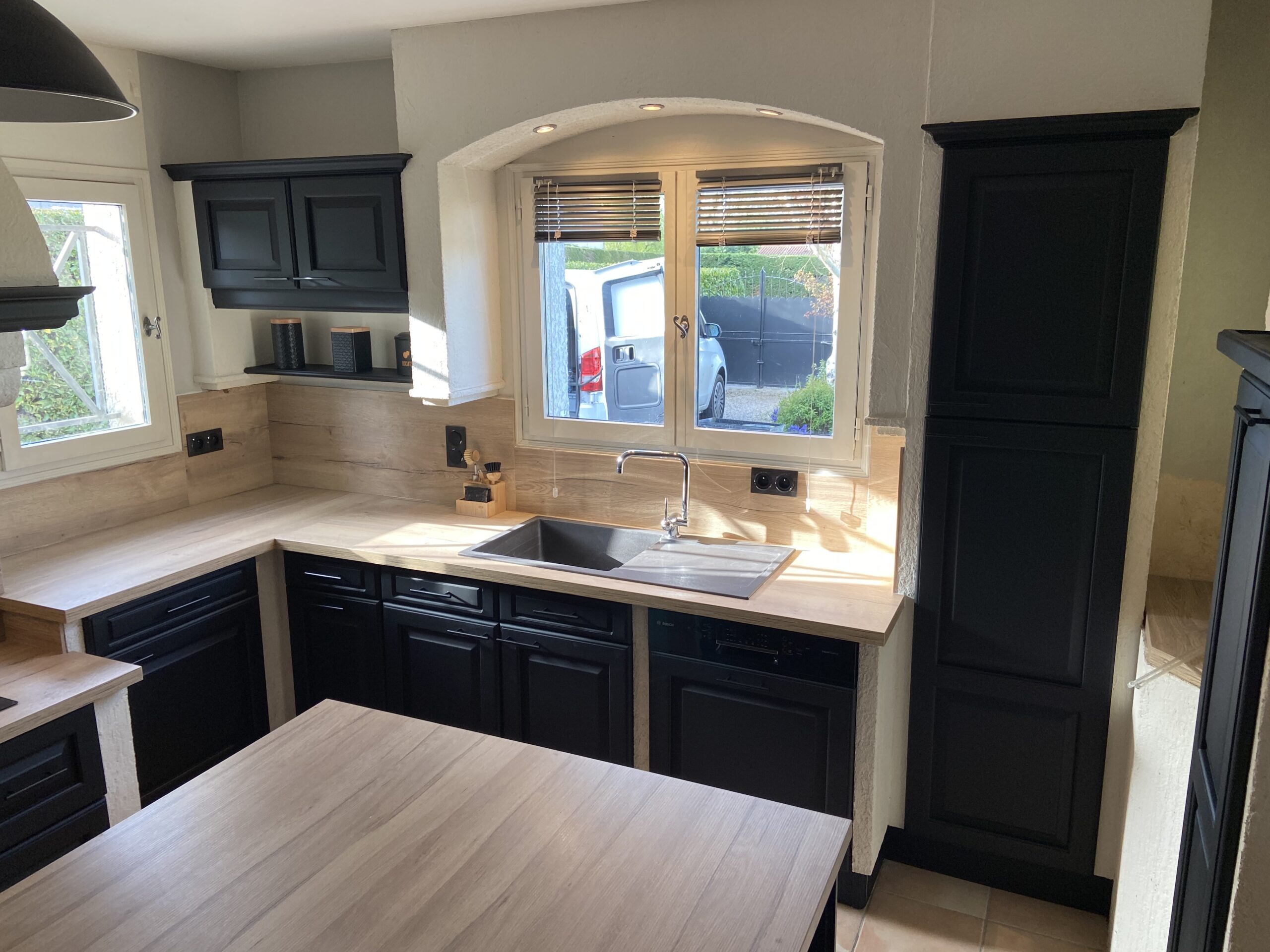 découvrez nos services experts en rénovation de cuisine à louan-villegruis-fontaine pour transformer votre espace culinaire avec style et fonctionnalité.