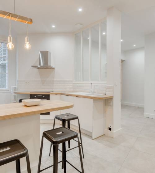 expert en rénovation de cuisine à mary-sur-marne, nous transformons votre espace avec style et fonctionnalité. découvrez nos solutions sur mesure pour une cuisine rénovée à votre image.