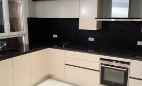 découvrez nos services de rénovation de cuisine moderne à montévrain pour transformer votre espace avec style et fonctionnalité.