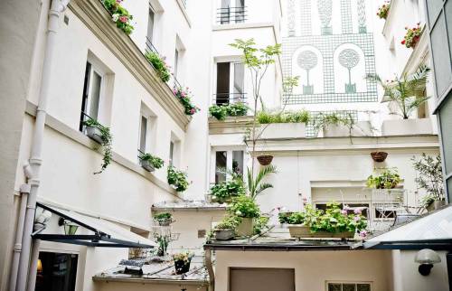 service professionnel de rénovation de façade pour maisons dans le 3ème arrondissement de paris. embellissez et protégez votre façade avec des experts locaux qualifiés.