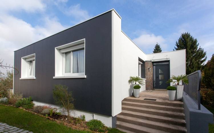 découvrez nos solutions professionnelles pour la rénovation des façades de votre maison, alliant protection, esthétique et durabilité.