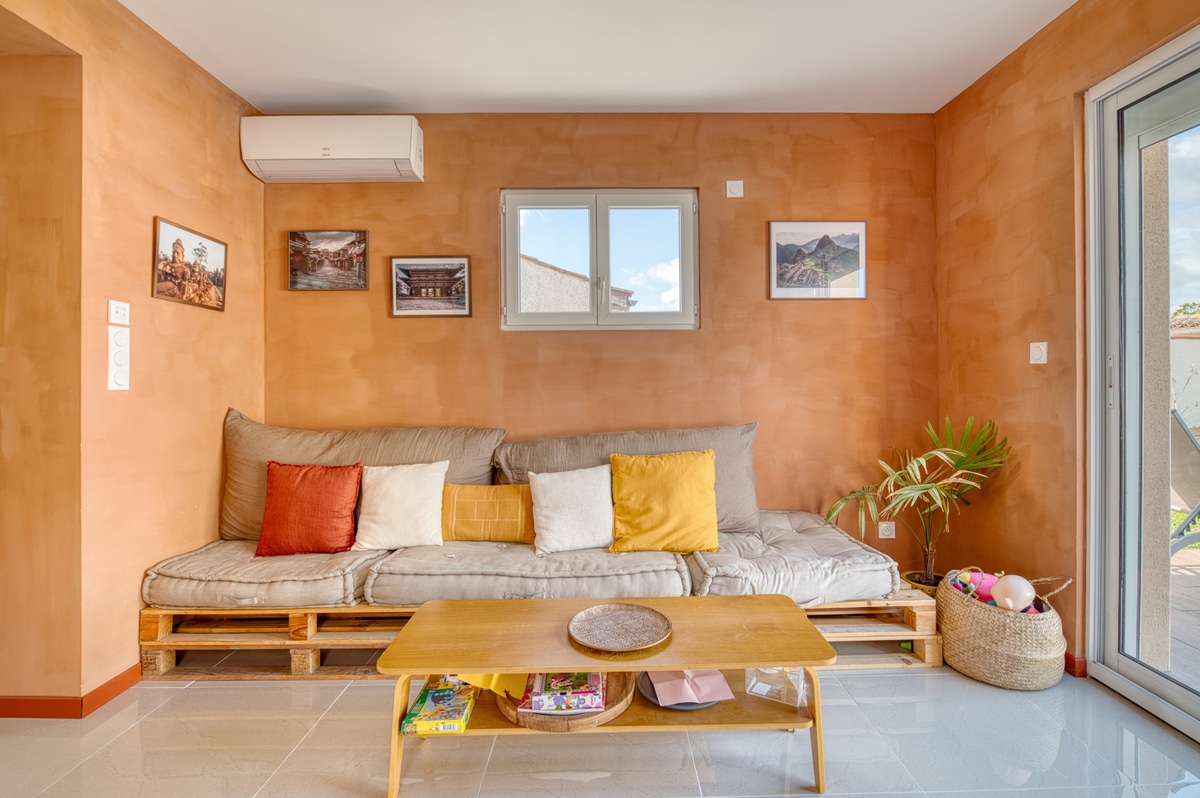 découvrez nos conseils et solutions pour la rénovation intérieure et valorisez votre maison en améliorant son confort et son esthétique.