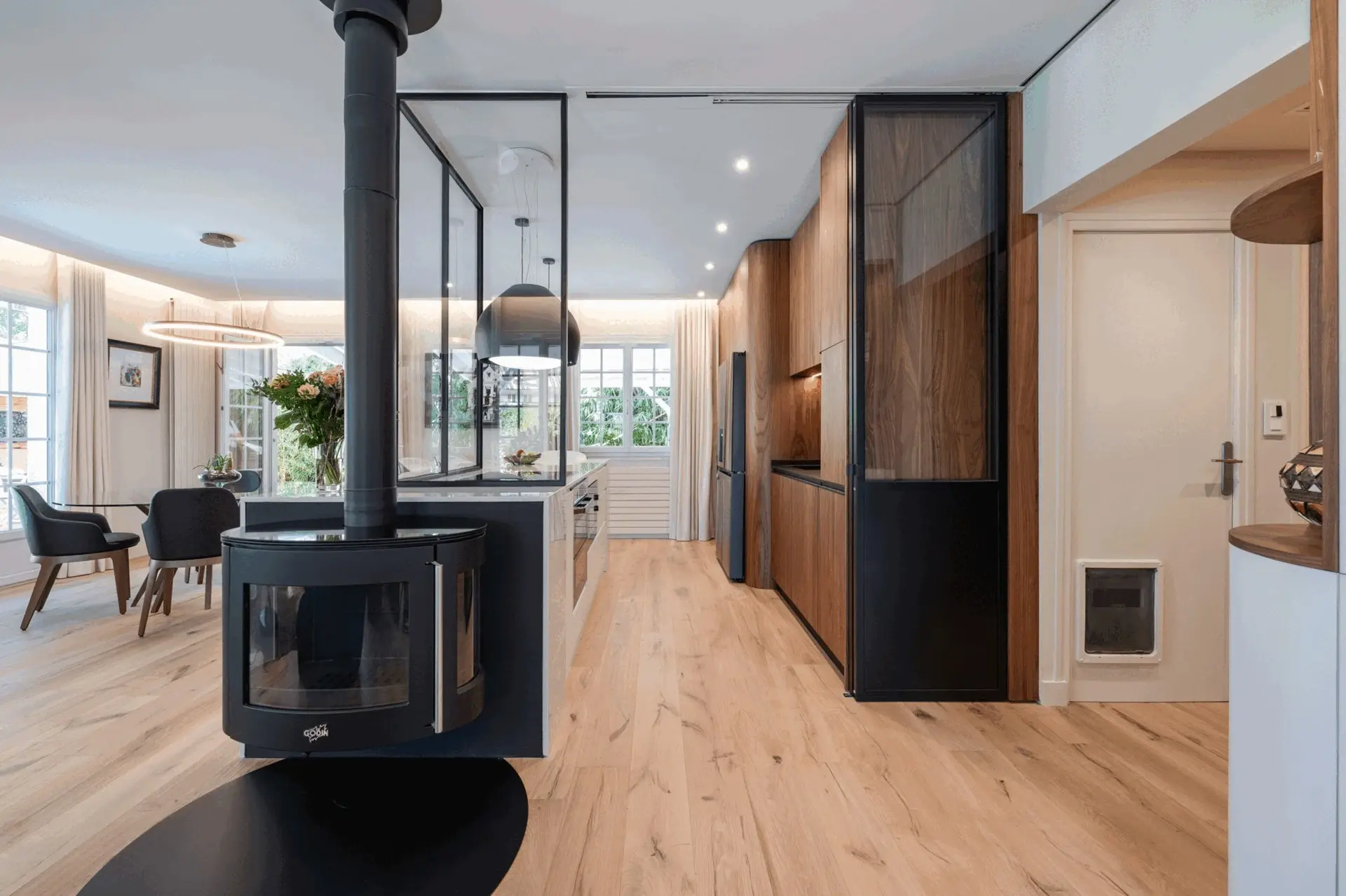 découvrez nos solutions de rénovation intérieure pour transformer votre maison avec style et fonctionnalité. expertise, qualité et design au service de votre confort.