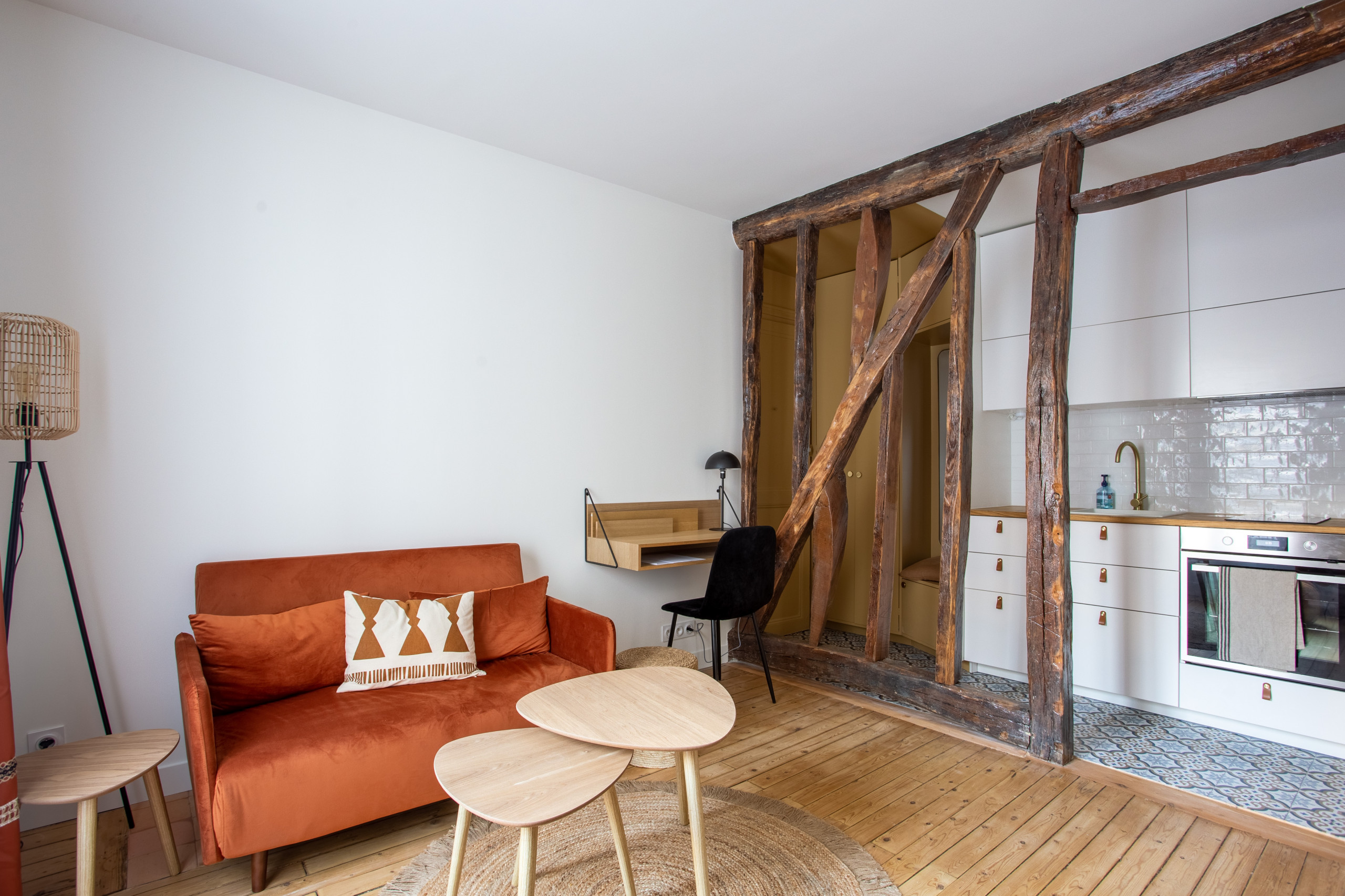 découvrez nos services de rénovation pour transformer votre local en appartement moderne et fonctionnel à paris 11. qualité, savoir-faire et design adaptés à vos besoins.