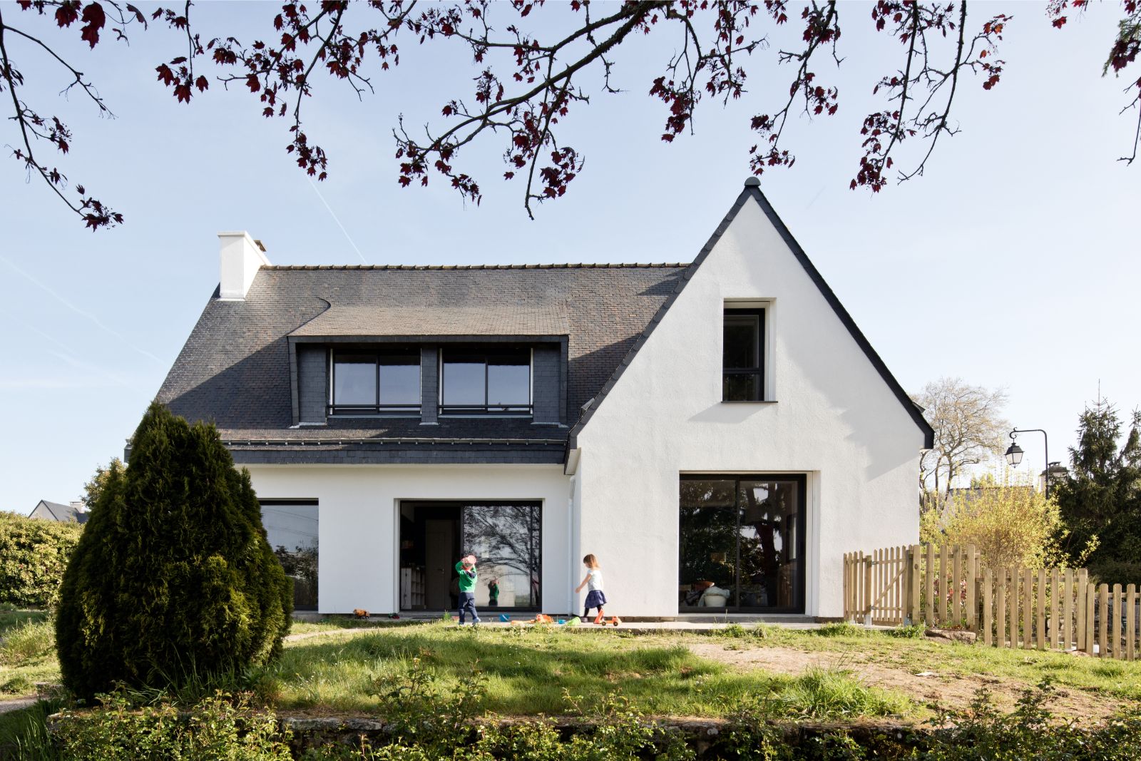 renovation maison 43 découvrez des solutions efficaces et personnalisées pour la rénovation de votre maison. transformez votre intérieur et améliorez votre confort avec nos conseils et services professionnels.
