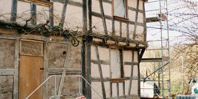 découvrez nos conseils et astuces pour la rénovation de votre maison ancienne, alliant charme d'origine et confort moderne.