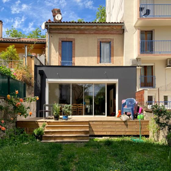 découvrez nos services de rénovation de maison avec un architecte pour transformer votre habitat selon vos envies et optimiser votre espace de vie.