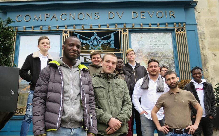 découvrez la rénovation de qualité dans le 3ème arrondissement de paris réalisée par les compagnons du devoir, experts en savoir-faire traditionnel et modernité.