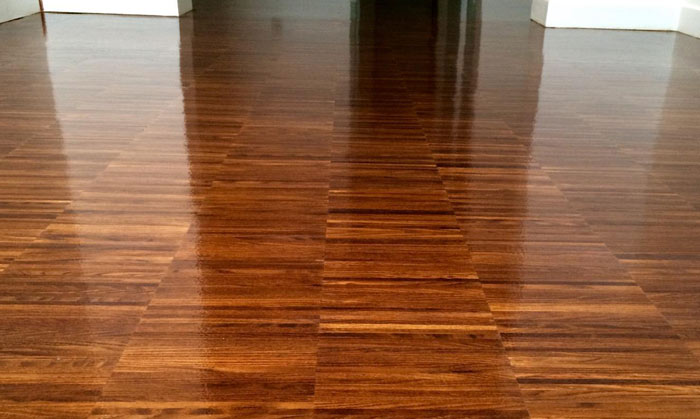 spécialistes en rénovation de parquet à paris, nous redonnons vie à vos sols en bois avec un savoir-faire professionnel et des finitions de qualité.