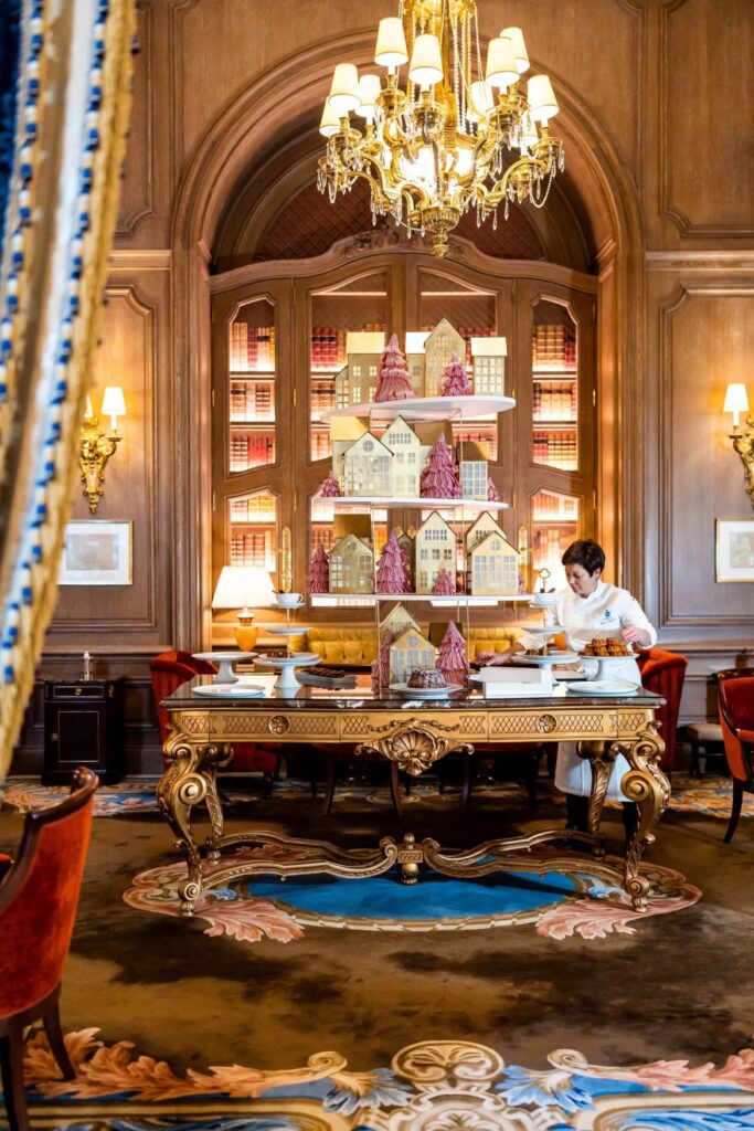 découvrez la rénovation du ritz paris, un projet alliant luxe, élégance et savoir-faire artisanal pour redonner vie à ce palace emblématique.