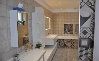 expert en rénovation de salle de bain à luzancy, nous transformons votre espace avec des solutions sur mesure, alliant design et fonctionnalité pour un résultat exceptionnel.