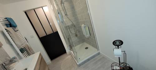 expert en rénovation de salle de bain à misy-sur-yonne, nous transformons votre espace avec des solutions modernes et personnalisées pour un résultat à la hauteur de vos attentes.