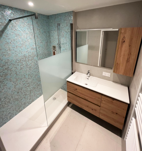 professionnels de la rénovation salle de bain à moncourt-fromonville, nous transformons votre espace avec qualité et expertise pour un confort optimal.