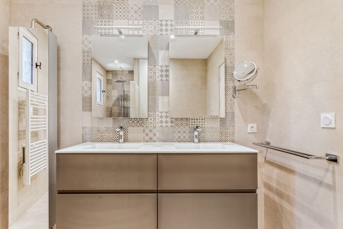 expert en rénovation de salle de bain à mitry-mory, nous transformons votre espace avec des solutions modernes et sur mesure. contactez-nous pour un devis personnalisé.