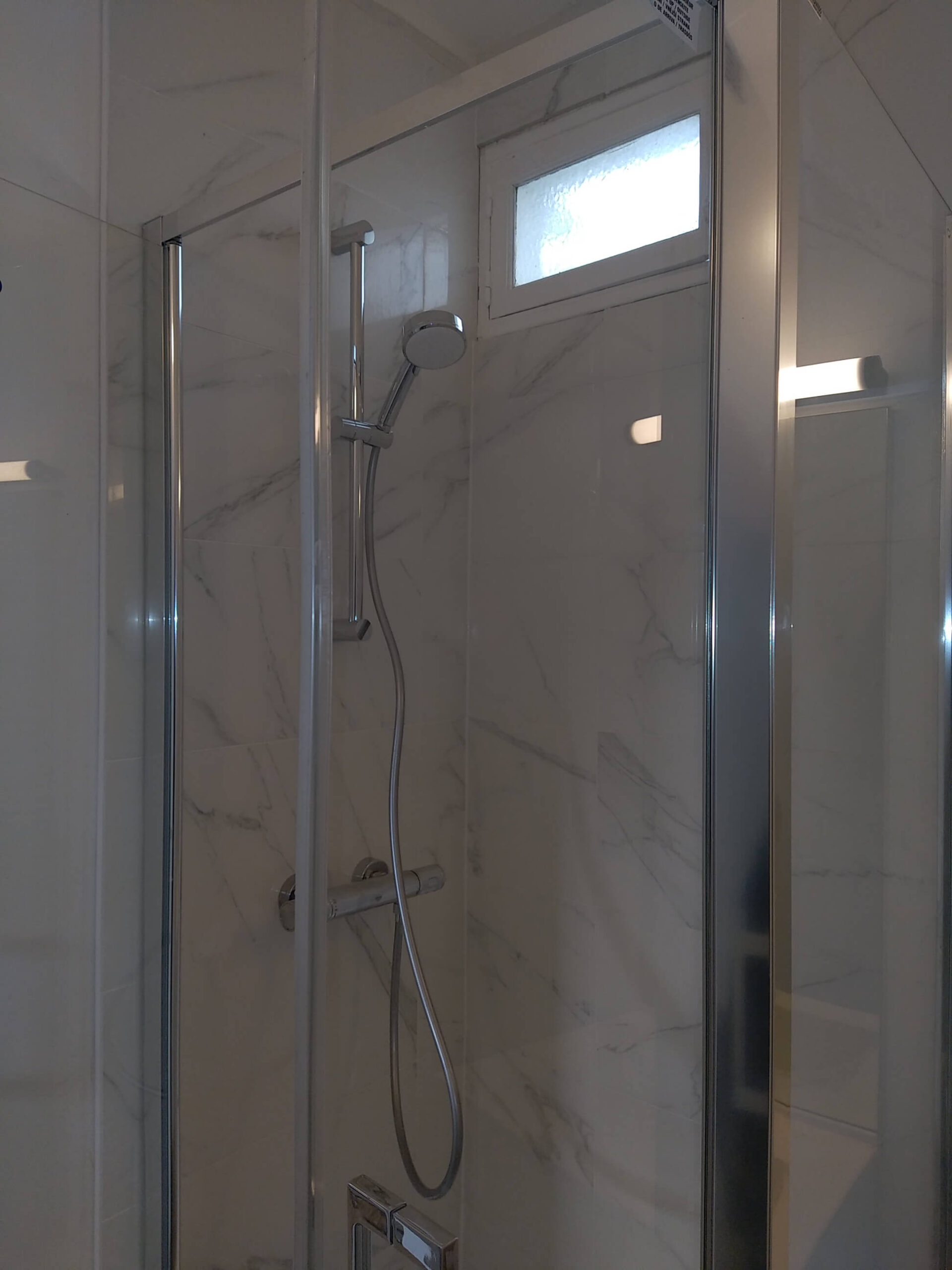 expert en rénovation de salle de bain à paris 14ème, nous transformons votre espace avec des solutions modernes et personnalisées pour un résultat impeccable.