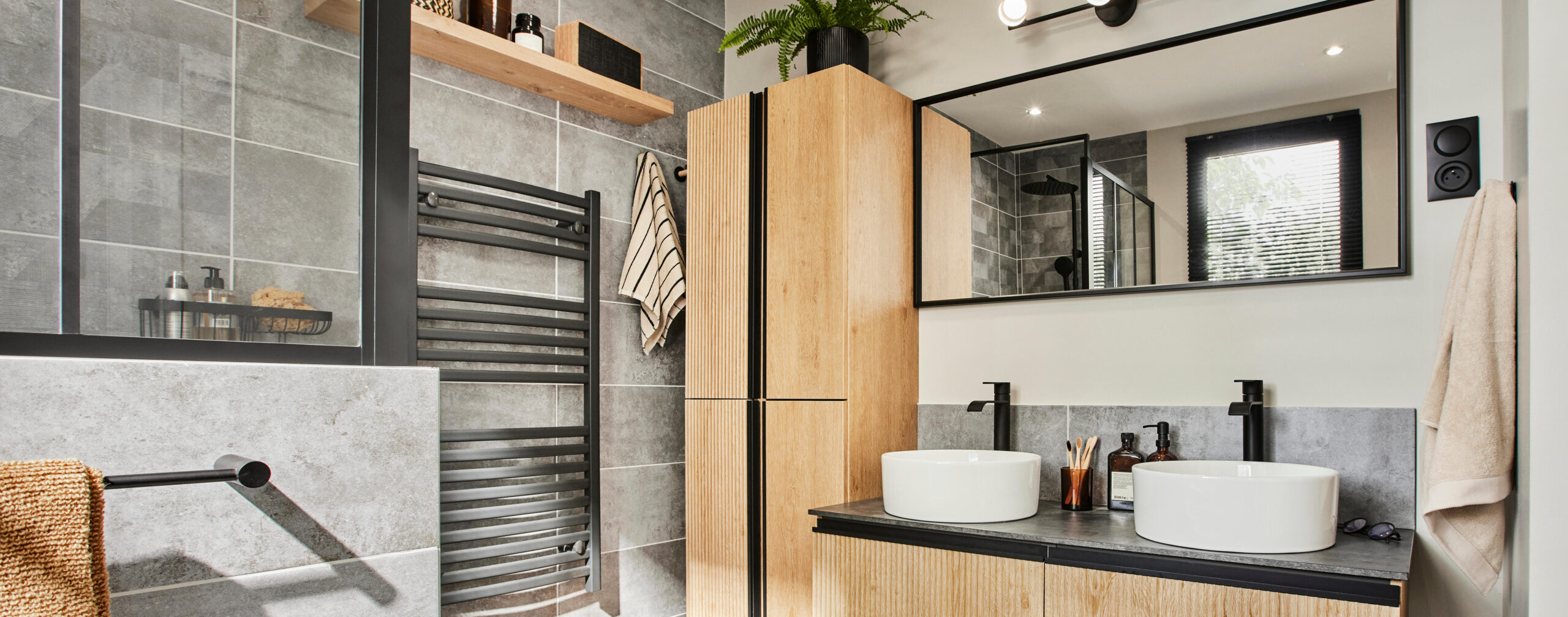 découvrez nos solutions de rénovation pour optimiser et moderniser la salle de bain de votre studio, alliant style et fonctionnalité.