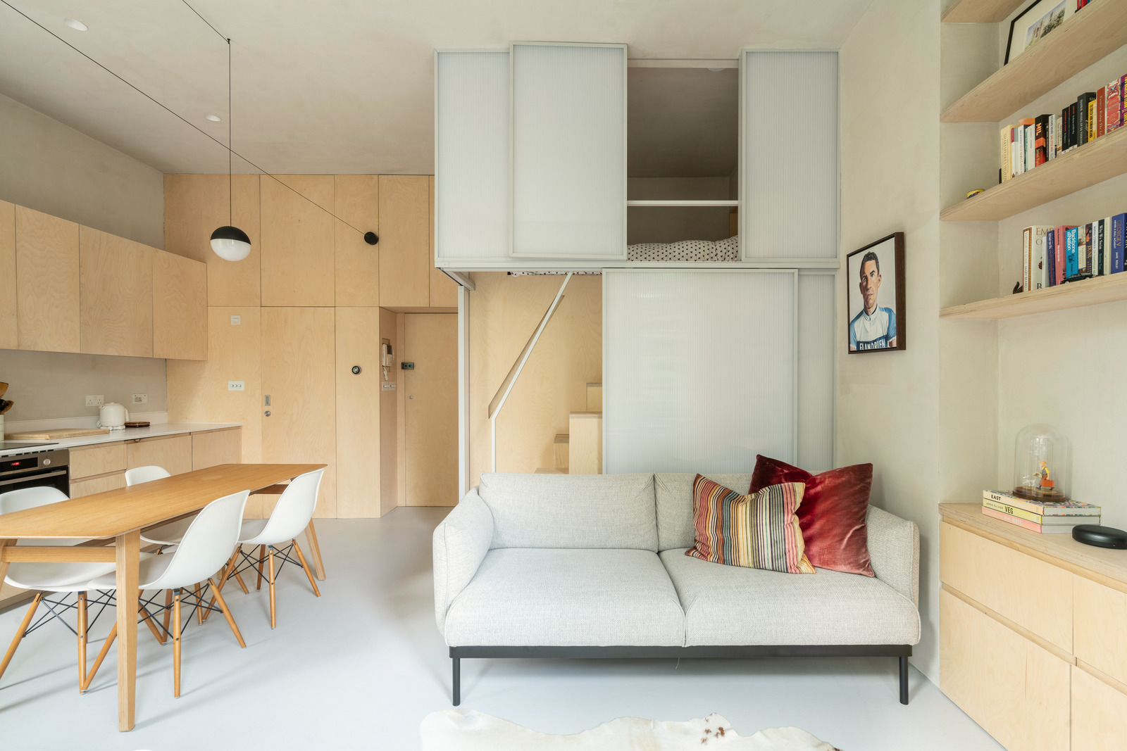 découvrez nos conseils et astuces pour la rénovation d'un studio de 30m2, optimiser l'espace et créer un intérieur moderne et fonctionnel.