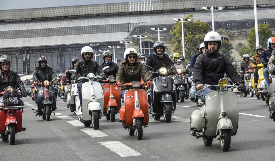 service professionnel de rénovation de vespa à paris : redonnez vie à votre scooter vintage avec expertise et passion.