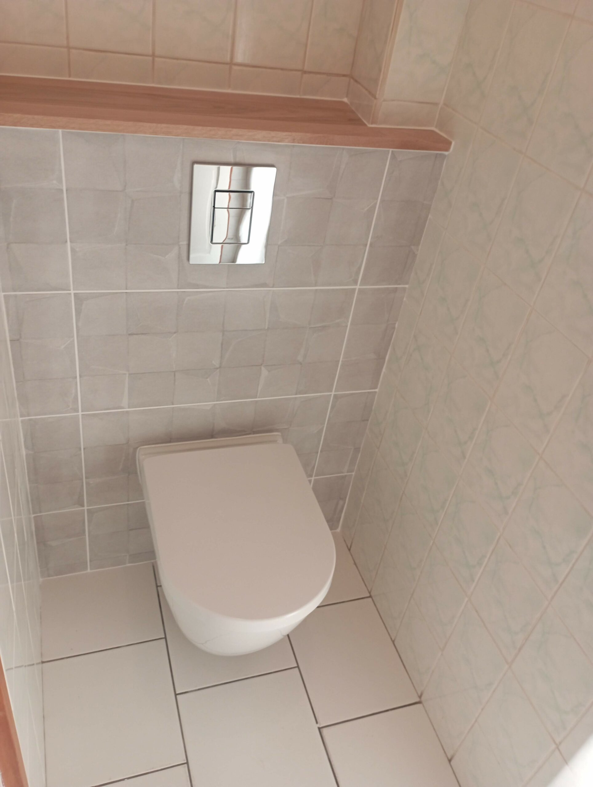 découvrez nos services professionnels de rénovation wc pour moderniser et optimiser vos toilettes avec des solutions design et fonctionnelles.