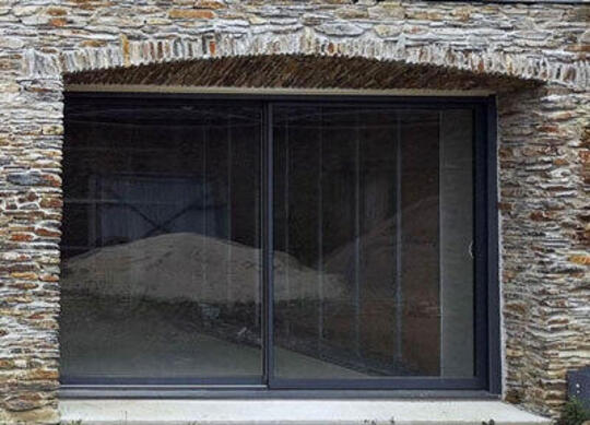 découvrez nos conseils et astuces pour rénover votre baie vitrée efficacement, améliorer l'isolation et moderniser votre intérieur.