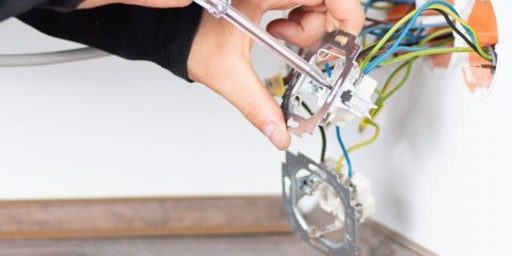 découvrez nos conseils et solutions pour rénover votre installation électrique en toute sécurité et conformité. améliorez l'efficacité et la sécurité de votre habitation dès aujourd'hui.