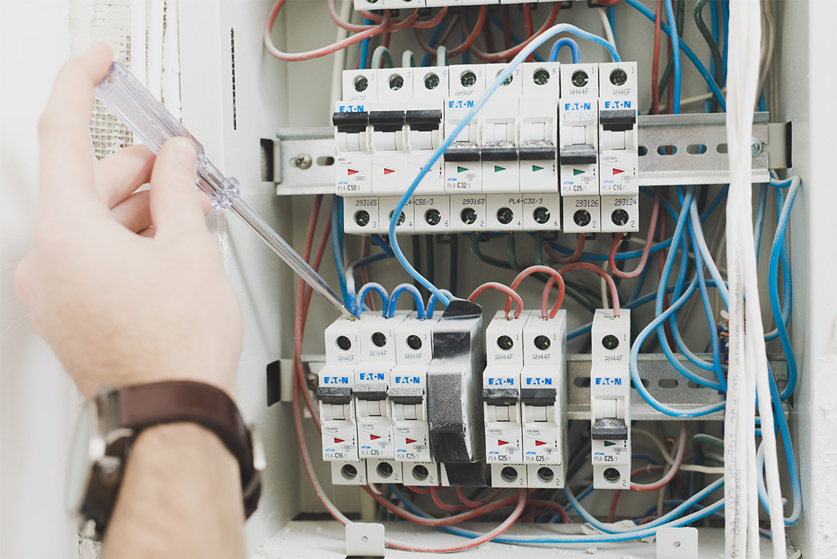 renover electricite 5 découvrez nos conseils et solutions pour rénover l'électricité de votre maison en toute sécurité et conformité.