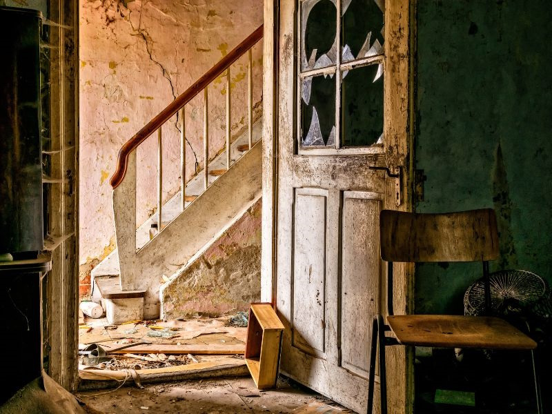 découvrez comment rénover une ruine, estimez le coût des travaux et suivez les étapes clés pour une transformation réussie de votre bien immobilier.