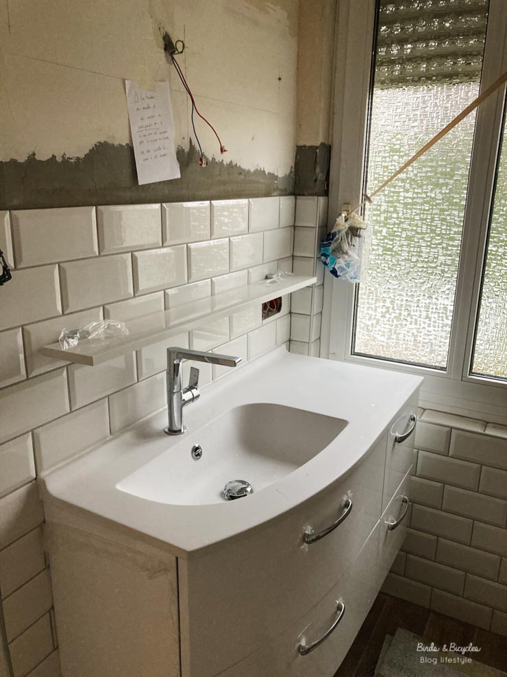 découvrez comment rénover votre salle de bain avec de la faïence pour un style élégant et durable. conseils et idées déco pour transformer votre espace facilement.