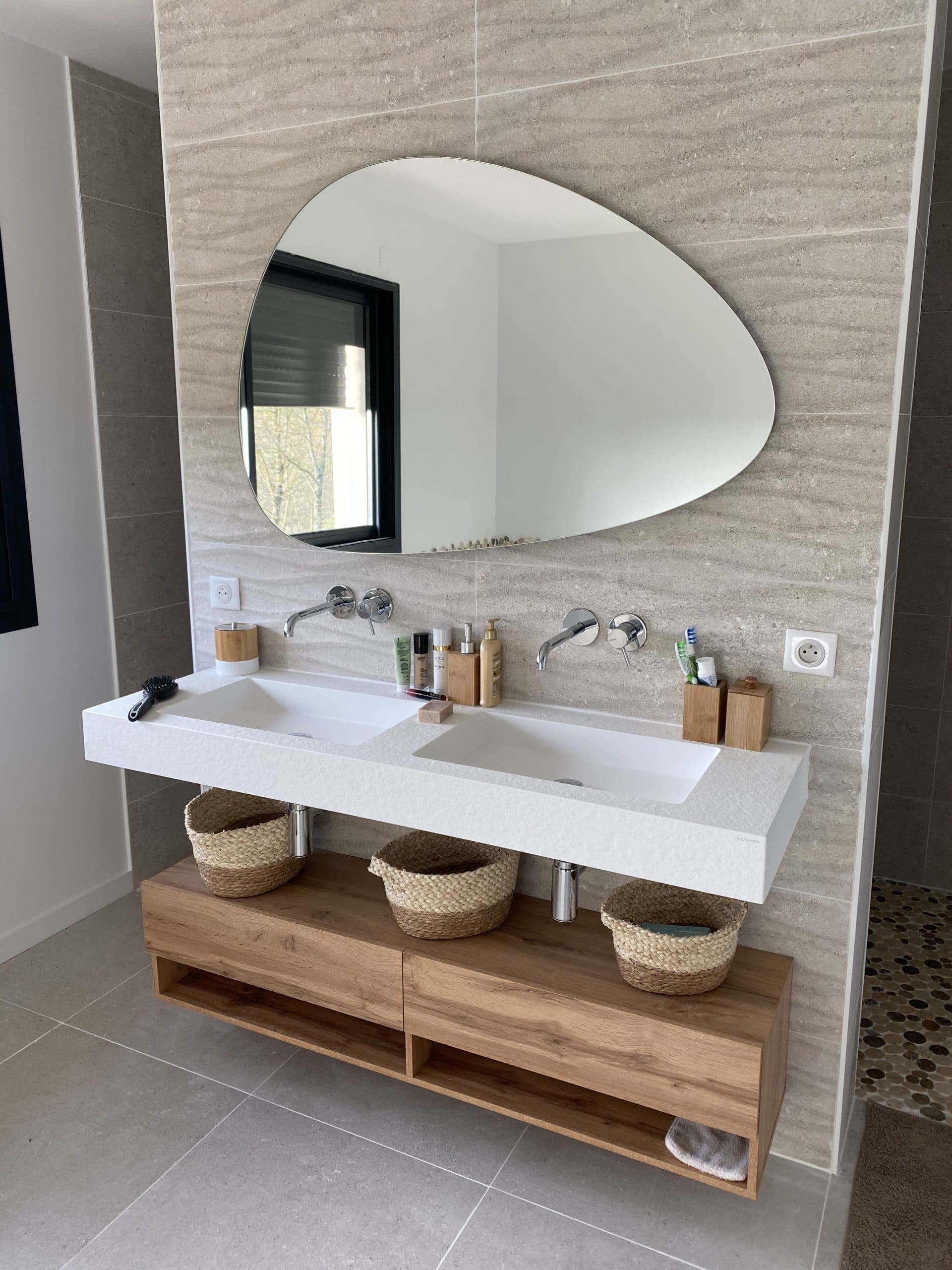 découvrez comment rénover votre salle de bain avec de la faïence pour un espace moderne et élégant. conseils pratiques, styles tendance et astuces d'installation.